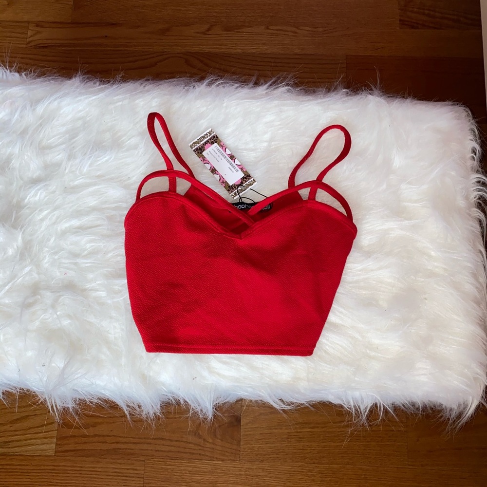 Boohoo size 2 criss cross crop top in red